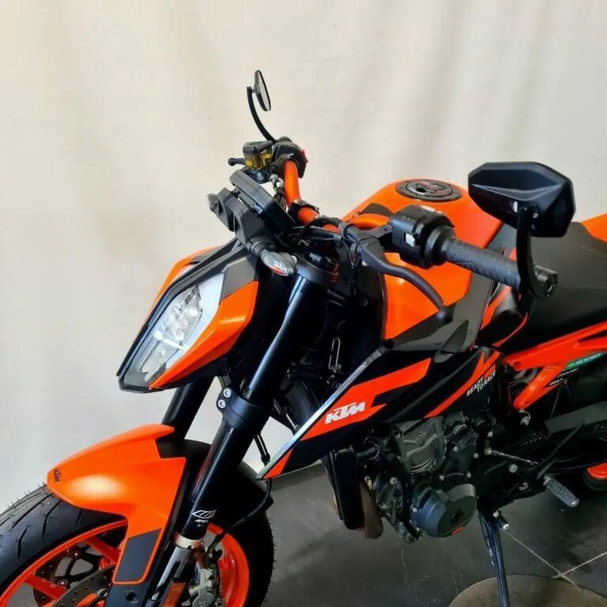 KTM 890 Duke GP (2022 - 23) (9)