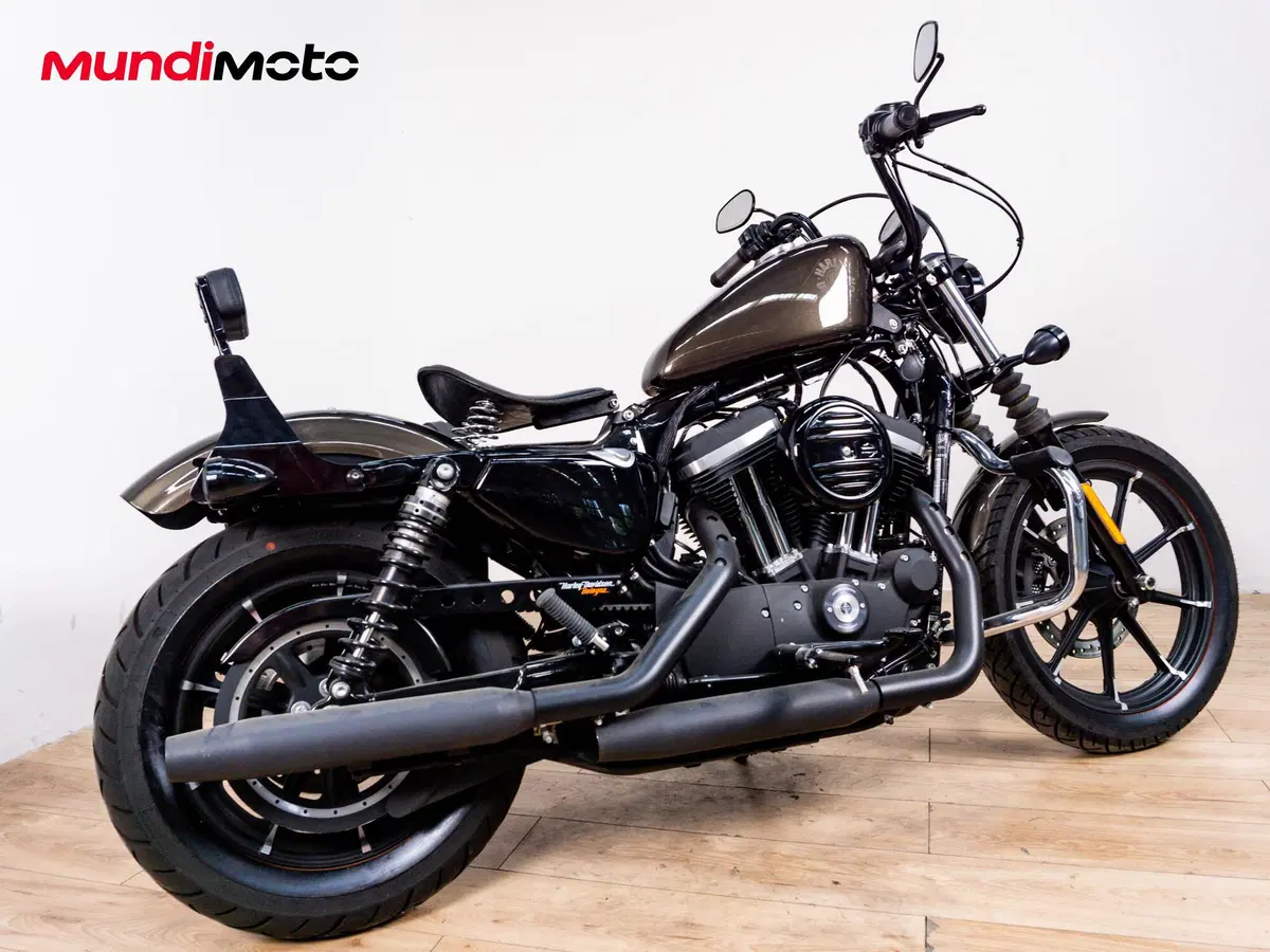 Harley-Davidson 883 Iron (2009 - 11) - XL 883N (3)