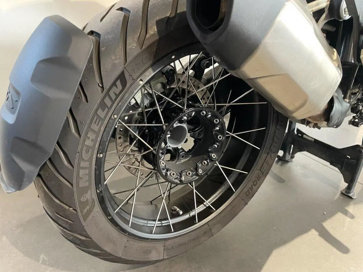 Bmw R 1300 GS (2023 - 26) (3)