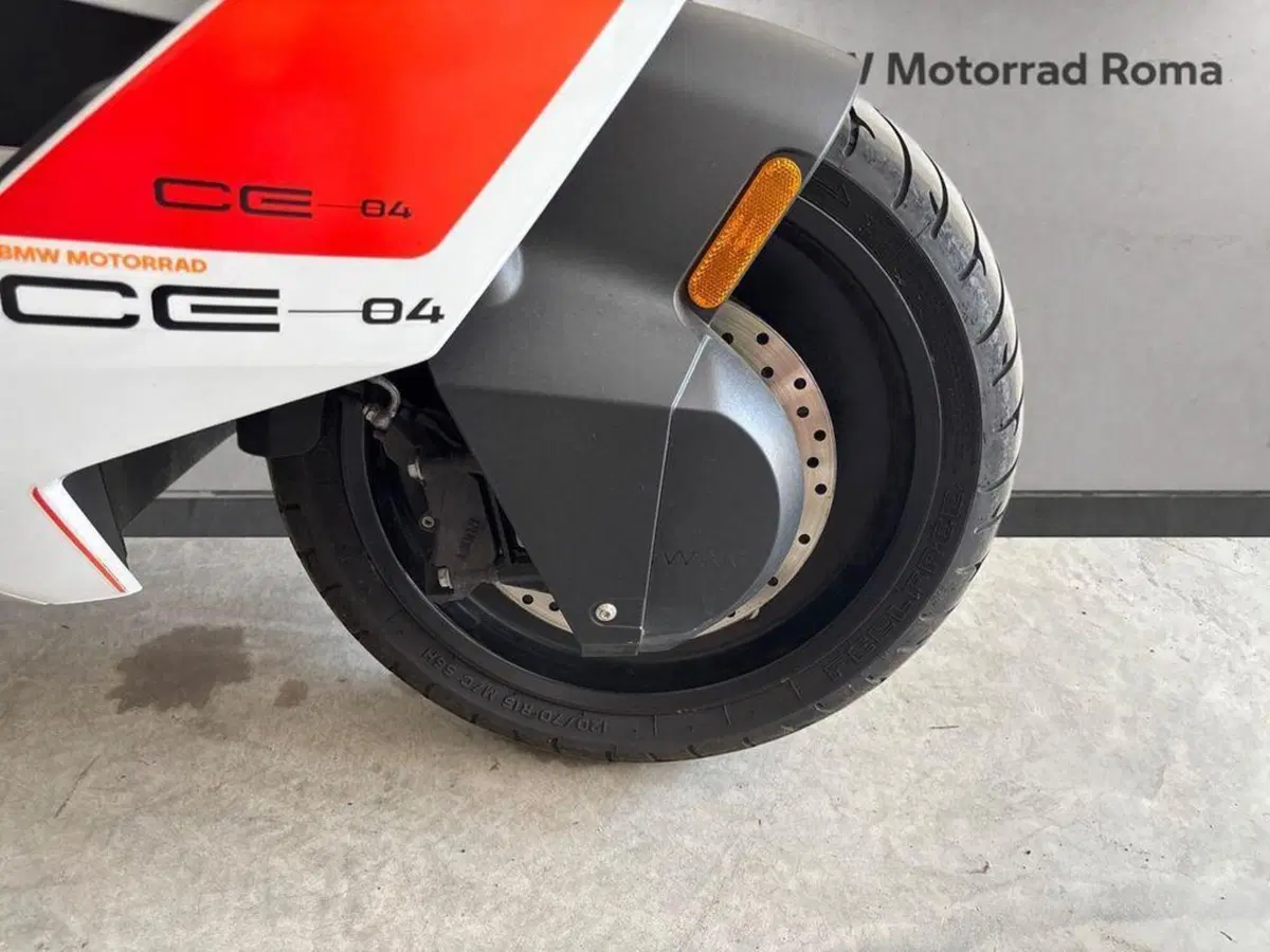 Bmw CE 04 (2021 - 25) (5)