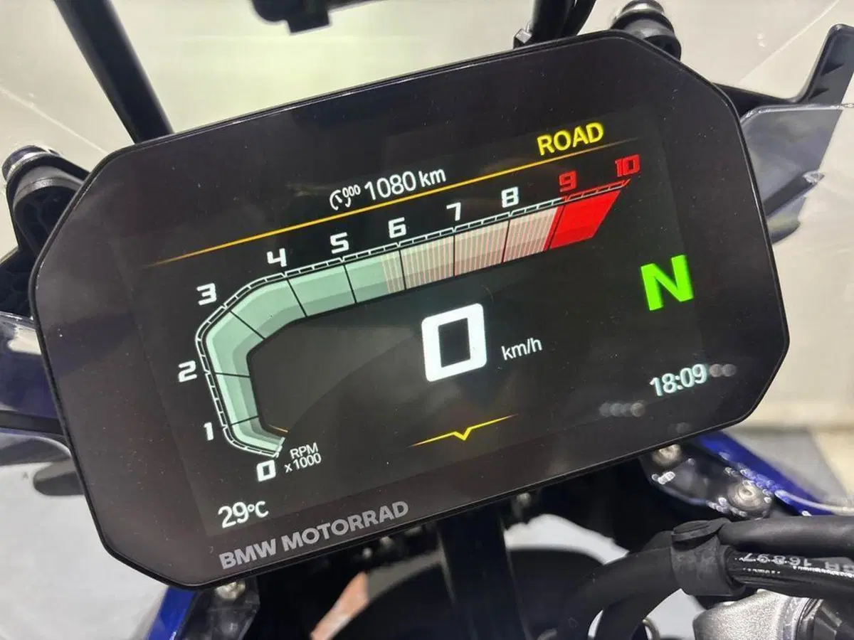 Bmw R 1300 GS Adventure (2025 - 26) (8)