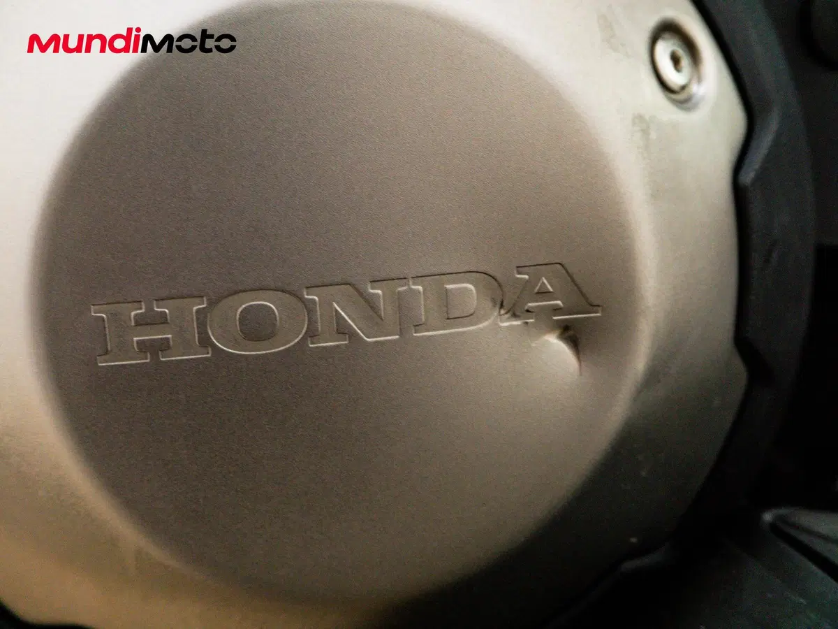 Honda X-ADV 750 (2017) (13)