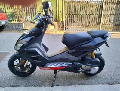 Aprilia SR 50 Street (2012 - 17) usata