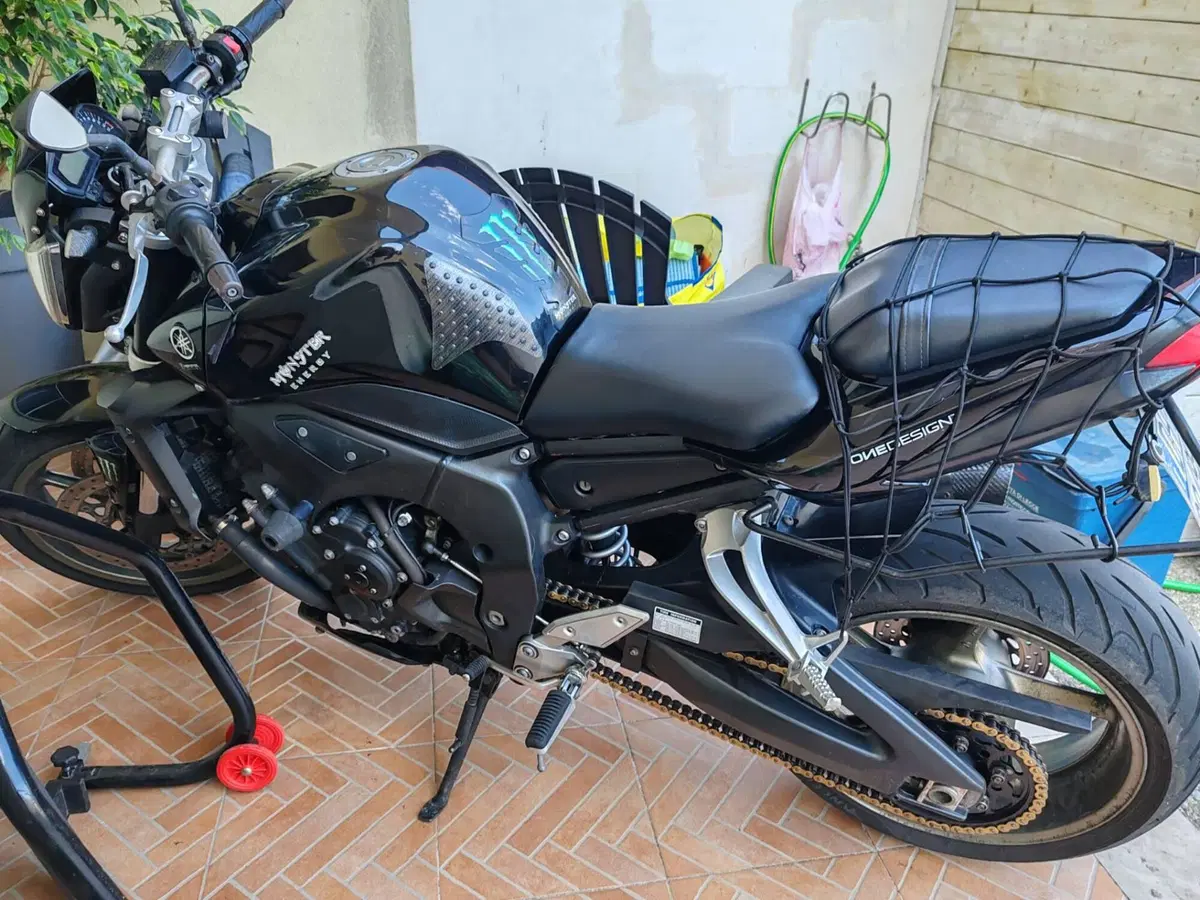 Yamaha FZ1 (2006 - 16) (6)
