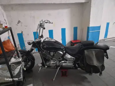 Yamaha XVS 1100 Drag Star (1999 - 06) usata