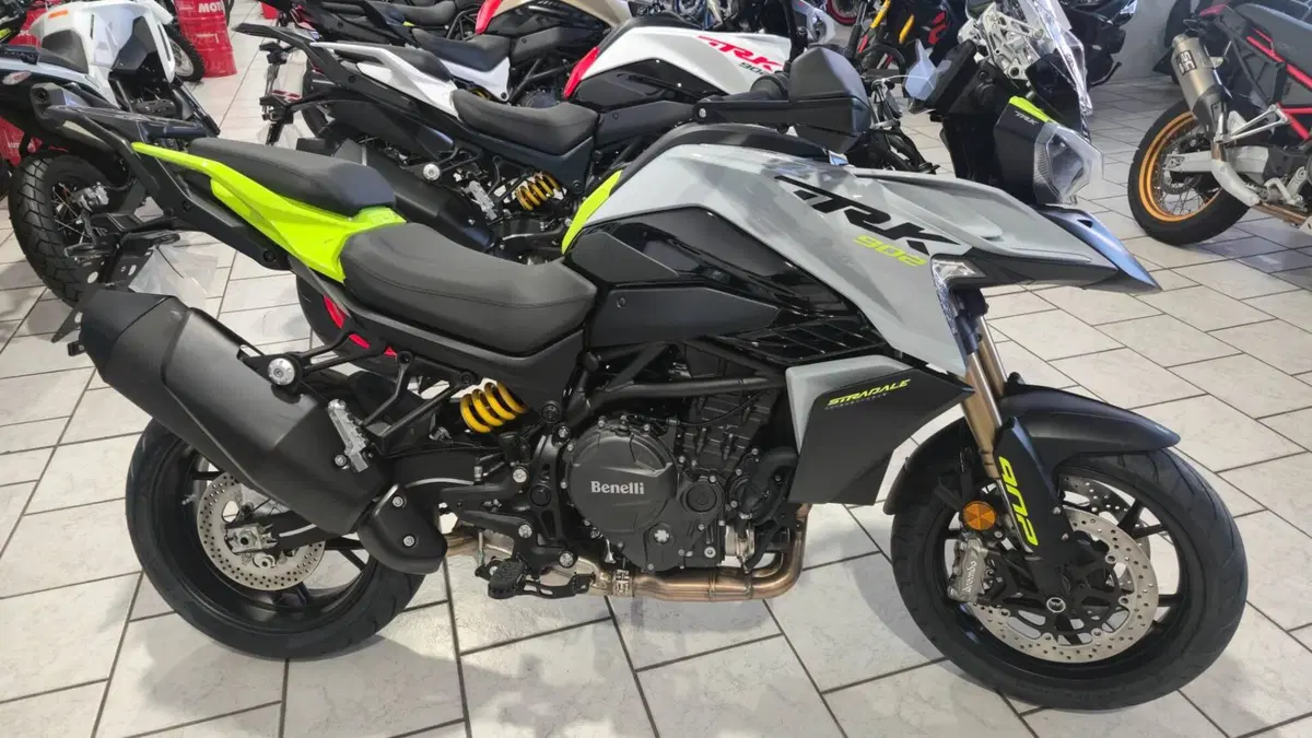 Benelli TRK 902 Stradale (2026) (4)