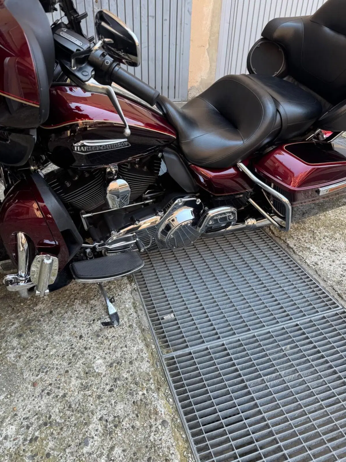 Harley-Davidson 1690 Electra Glide Ultra Classic (2014 - 16) - FLHTCU (3)
