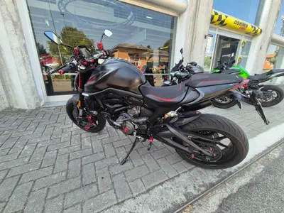 Ducati Monster 937 + (2021 - 25) usata