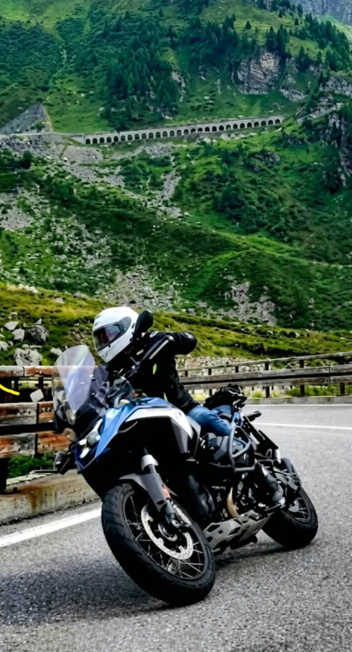 Bmw R 1300 GS Trophy (2023 - 26) (3)