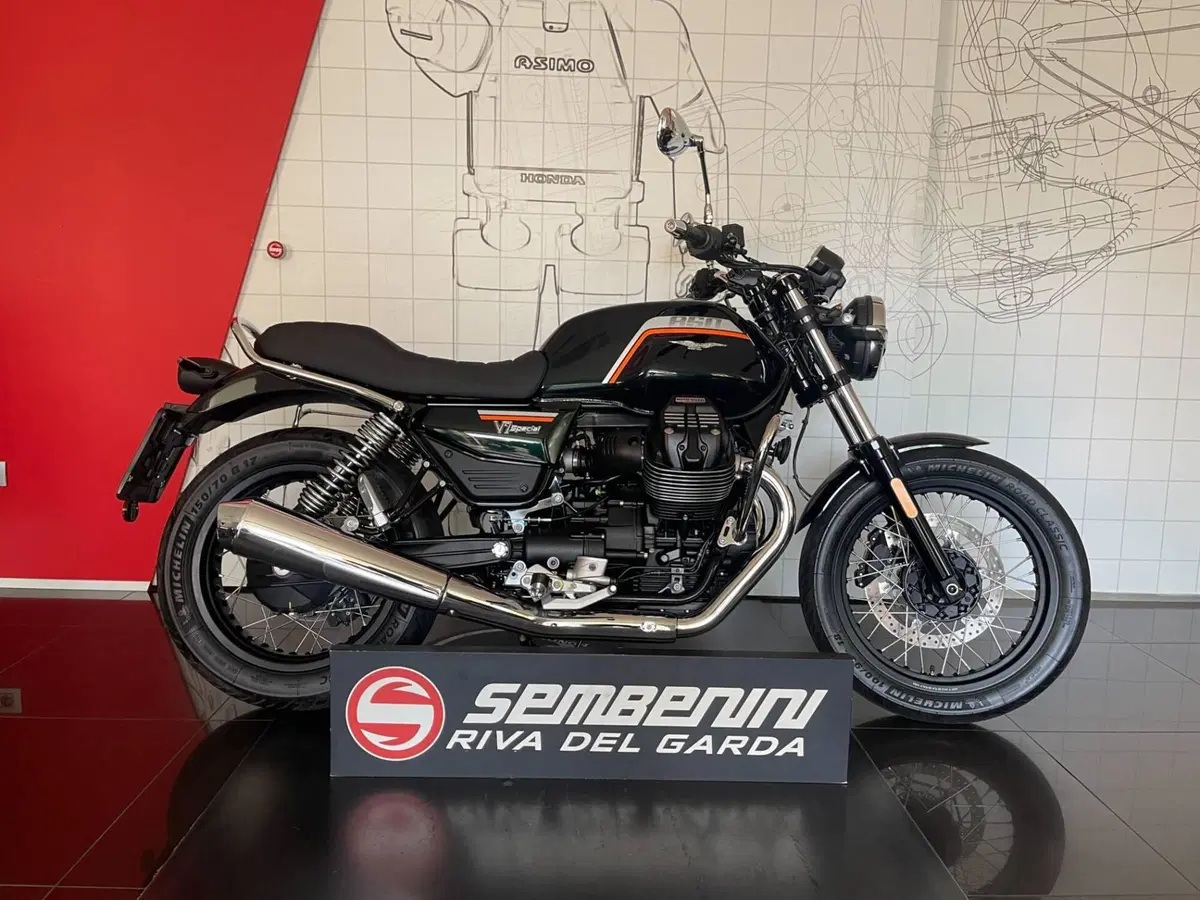 Moto Guzzi V7 Special (2025 - 26)