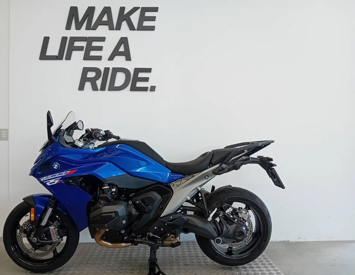 Bmw R 1300 RS (2026) (2)
