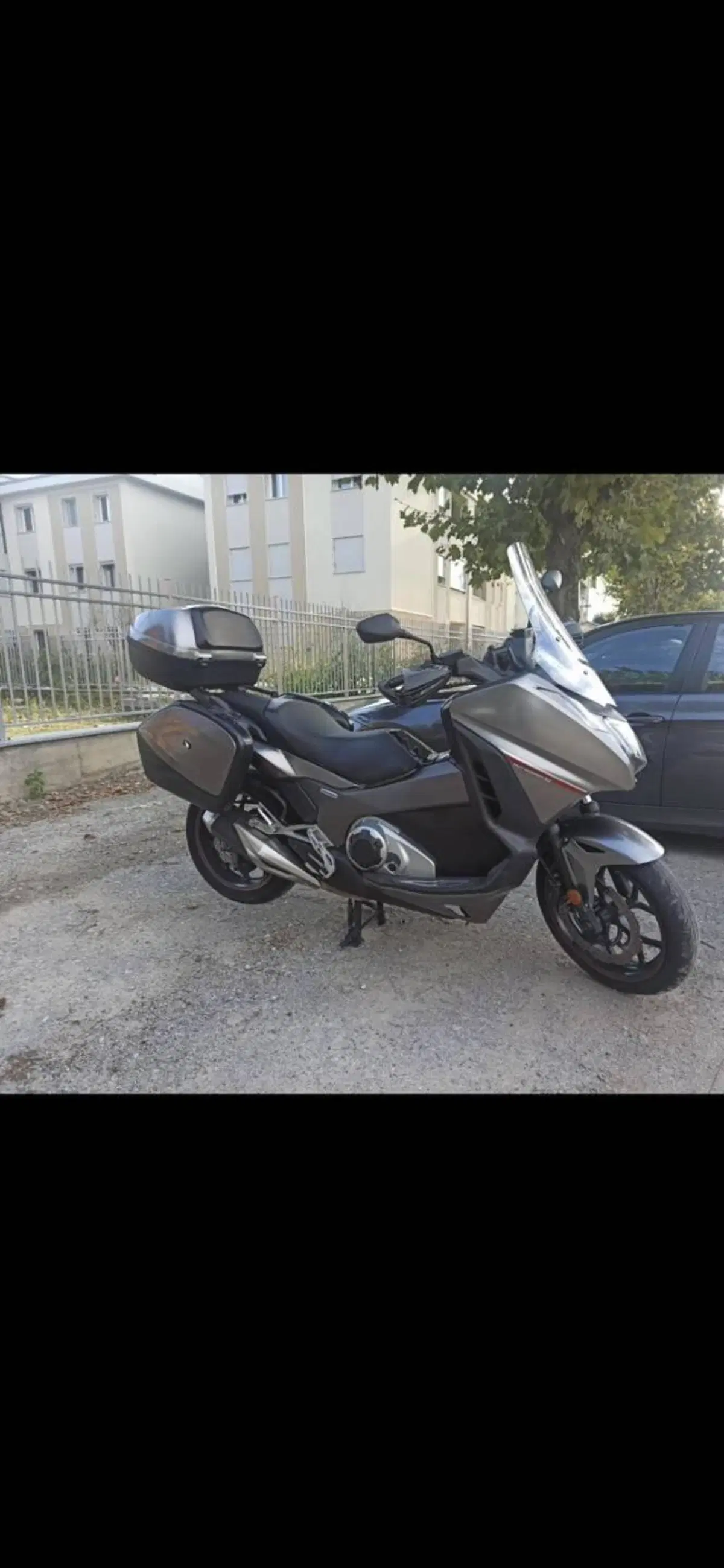 Honda Integra 750 DCT Sport (2017) (2)