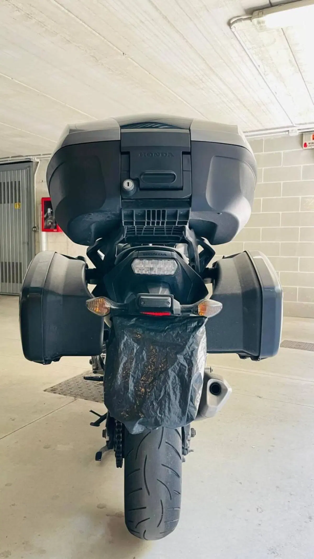 Honda Integra 750 DCT Sport (2017) (6)