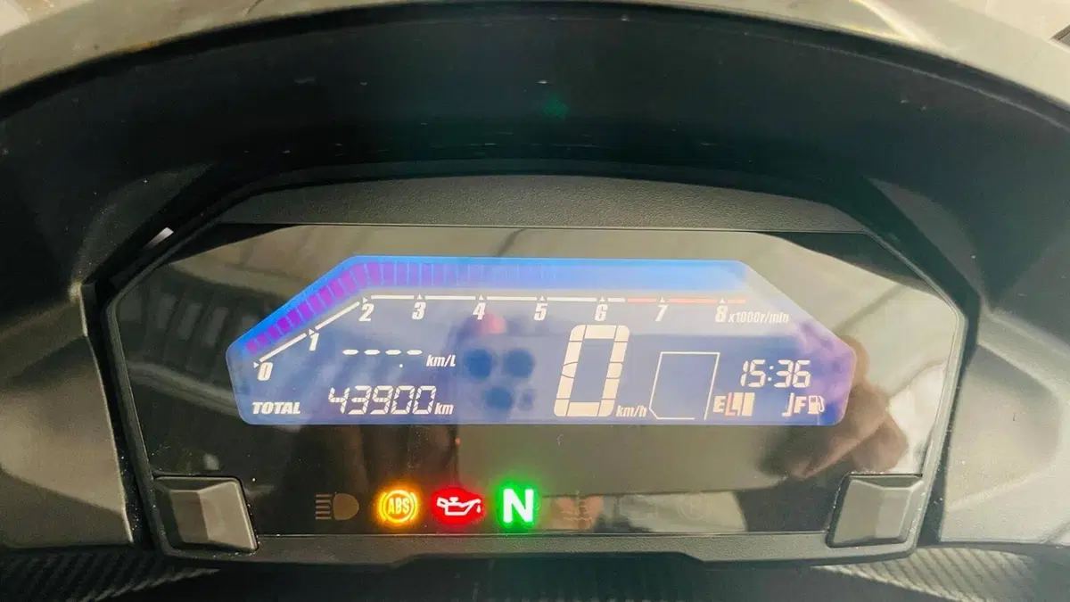 Honda Integra 750 DCT Sport (2017) (7)
