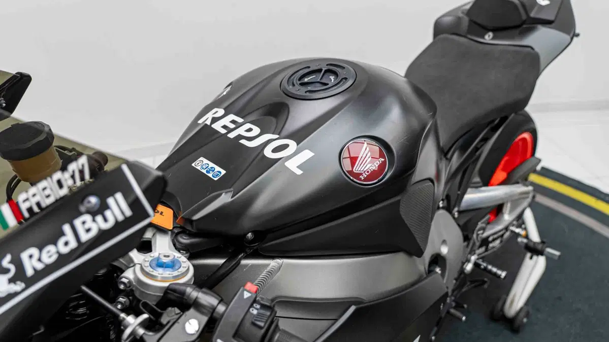 Honda CBR 1000 RR Fireblade SP (2014 - 16) (5)