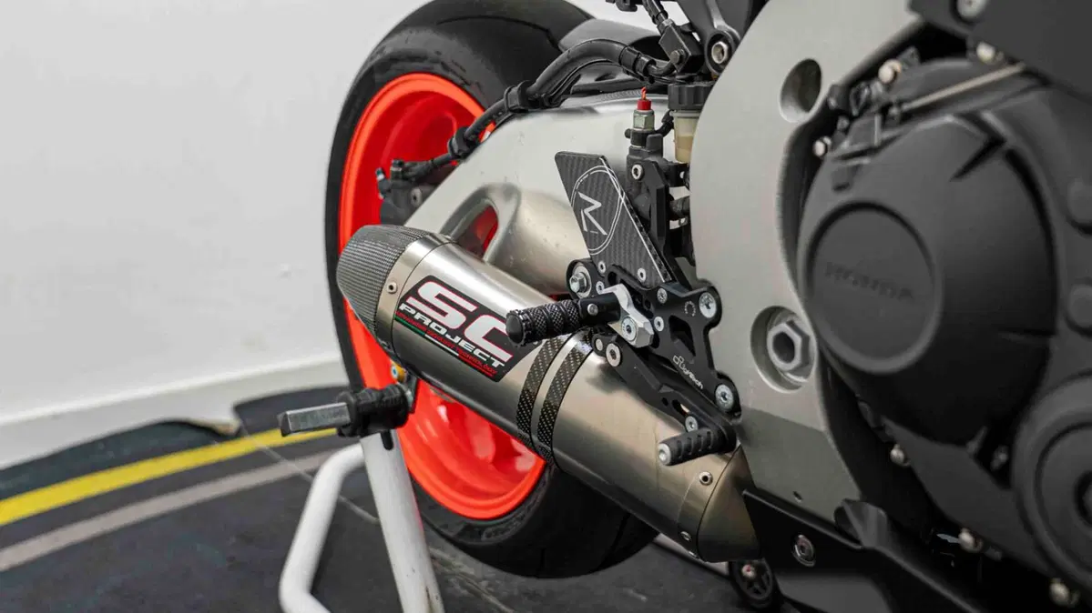 Honda CBR 1000 RR Fireblade SP (2014 - 16) (9)