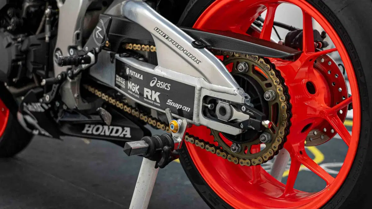 Honda CBR 1000 RR Fireblade SP (2014 - 16) (11)