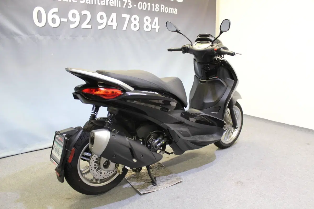 Piaggio Beverly 310 (2025 - 26) (4)