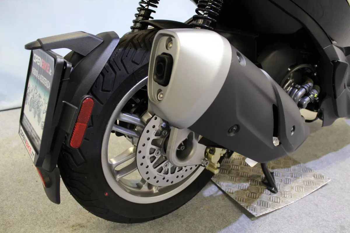 Piaggio Beverly 310 (2025 - 26) (6)