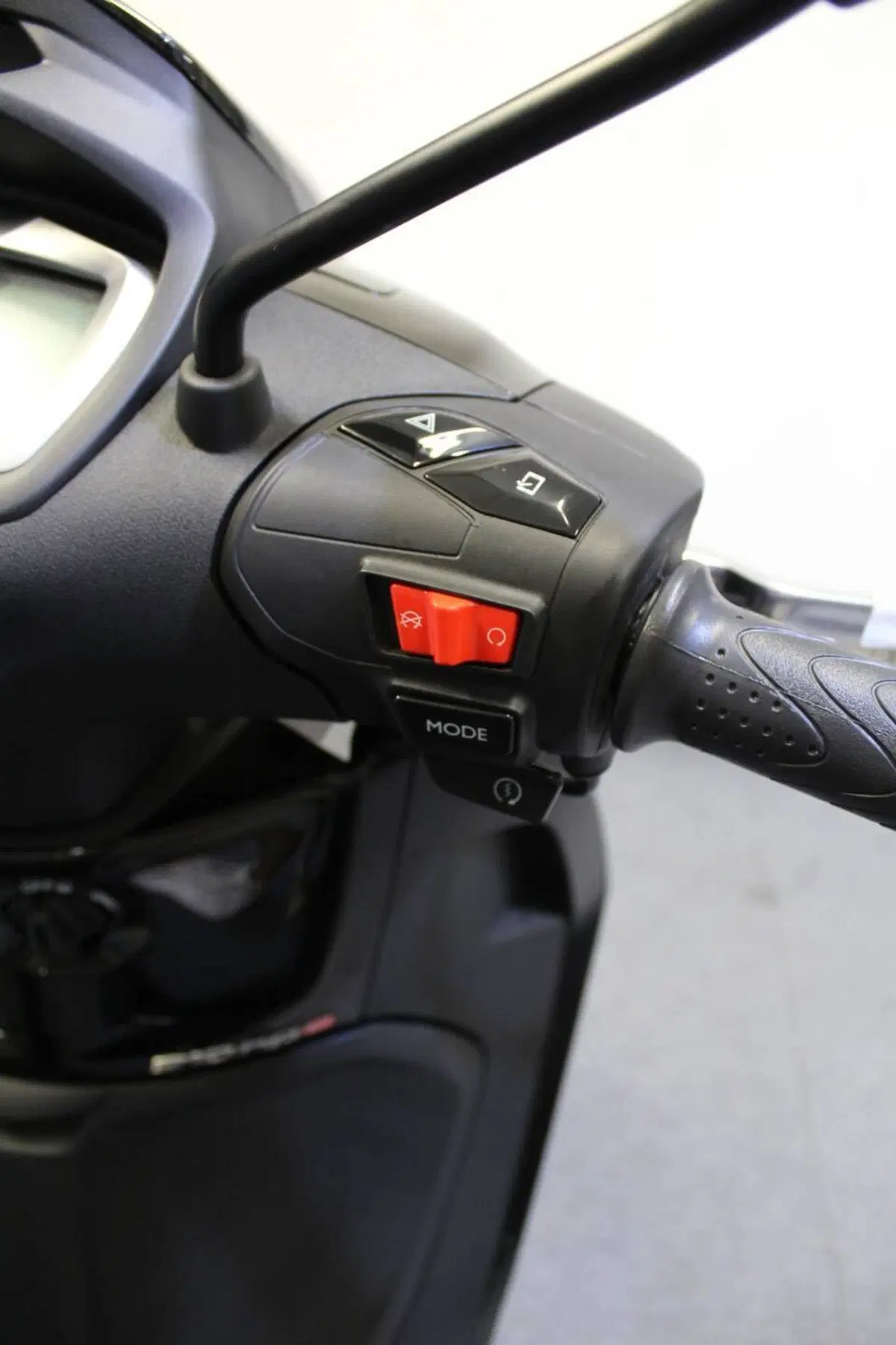 Piaggio Beverly 310 (2025 - 26) (11)
