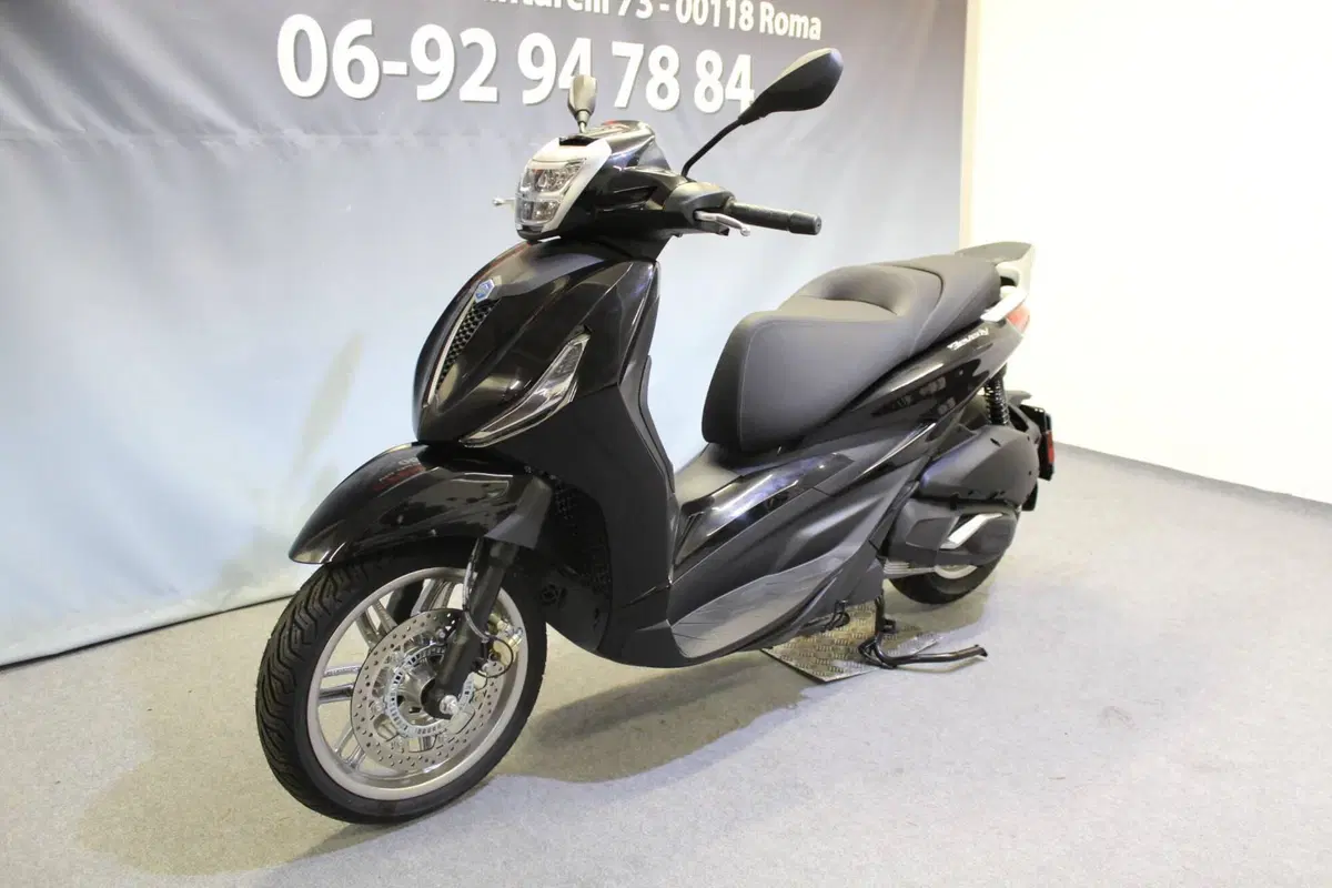 Piaggio Beverly 310 (2025 - 26) (12)