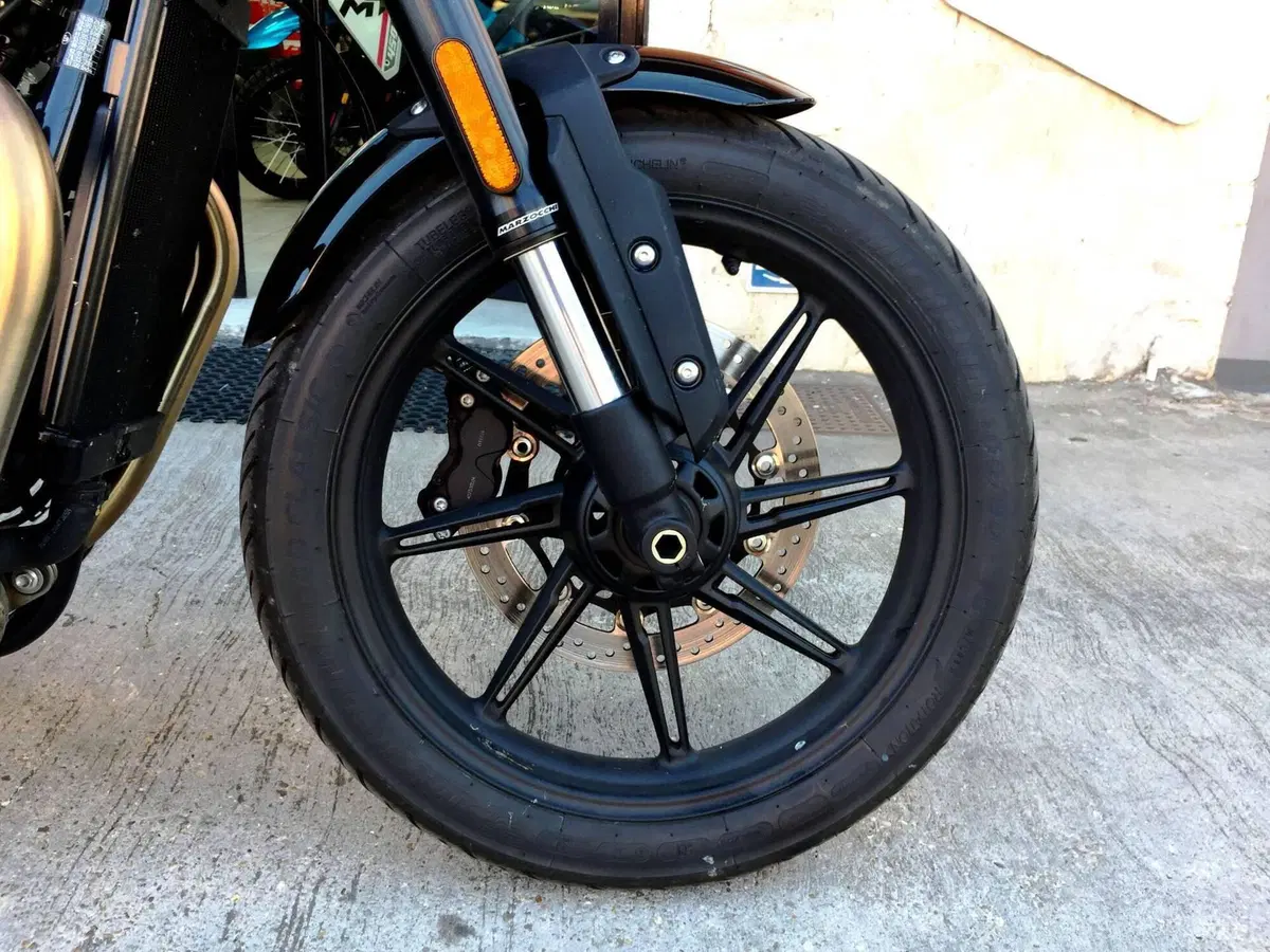 Triumph Speed Twin 900 (2025 - 26) (17)