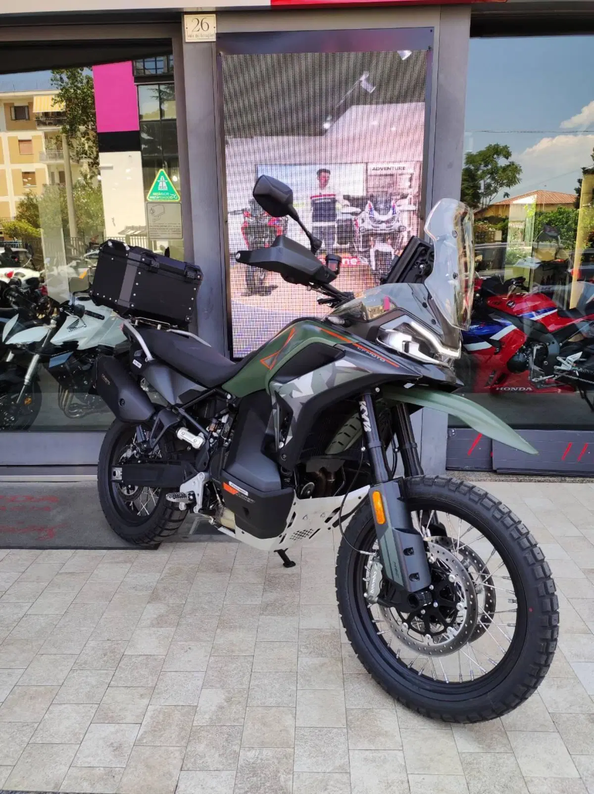 CFMOTO 1000MT-X High Seat (2026)