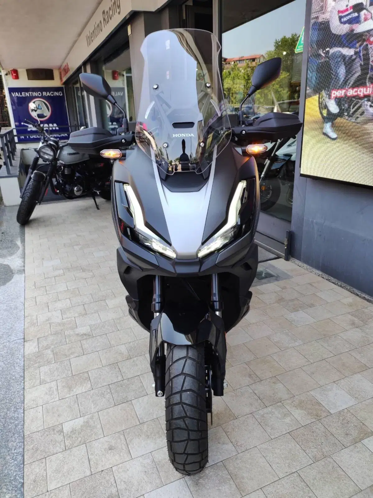 Honda ADV 350 Special Edition (2025 - 26) (5)