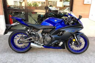 Yamaha YZF R7 (2021 - 25) usata
