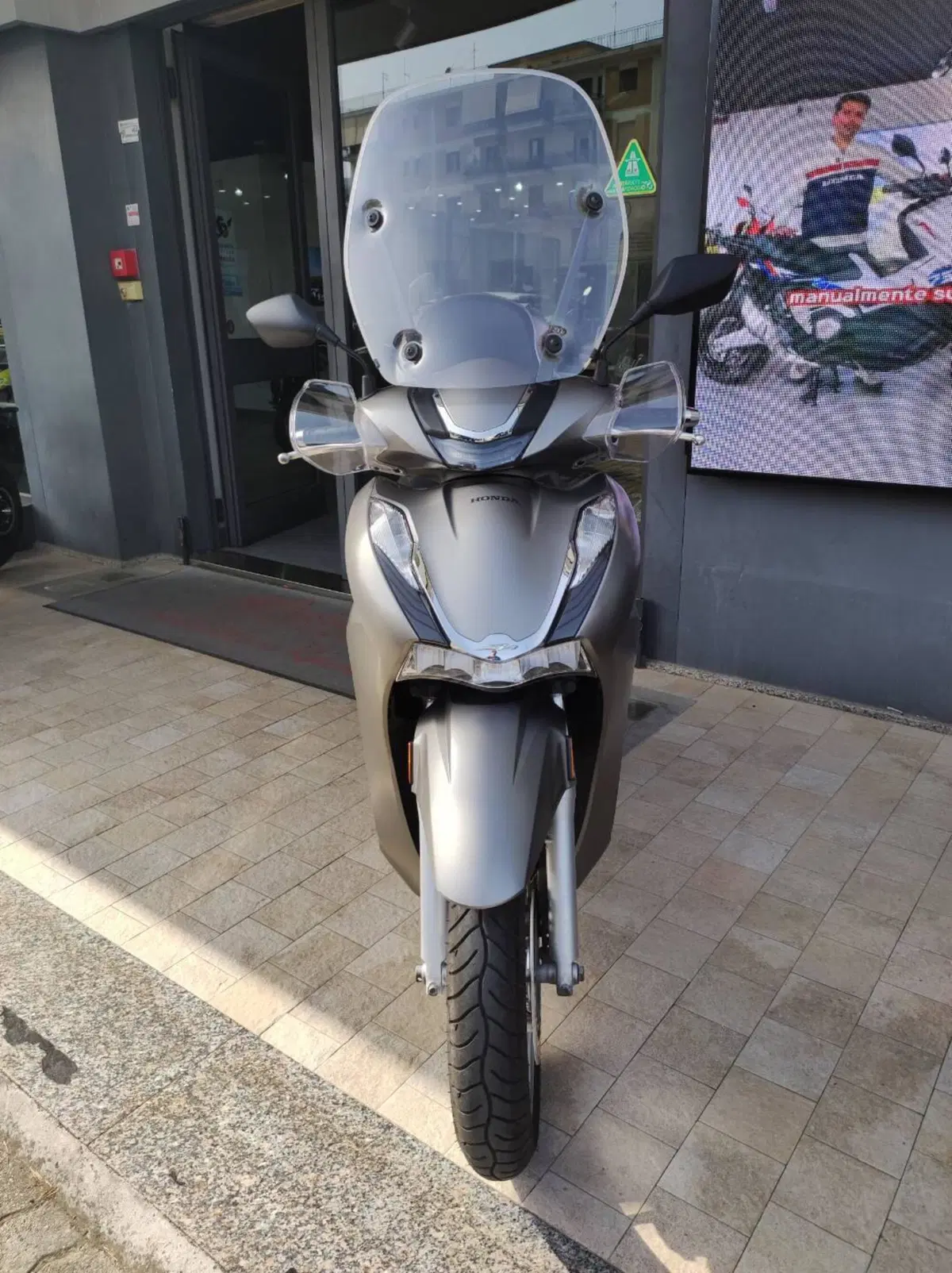 Honda SH 350 (2021 - 24) (2)