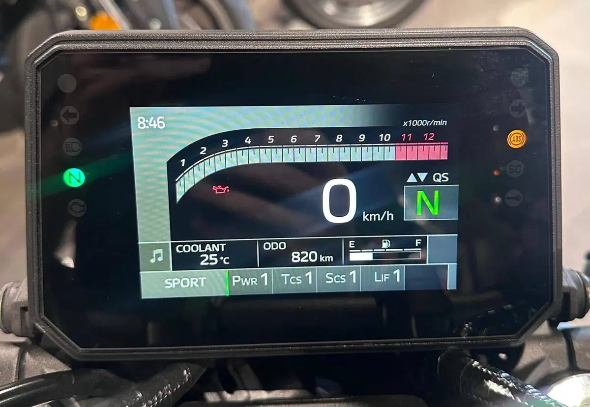 Yamaha MT-09 (2024 - 26) (4)