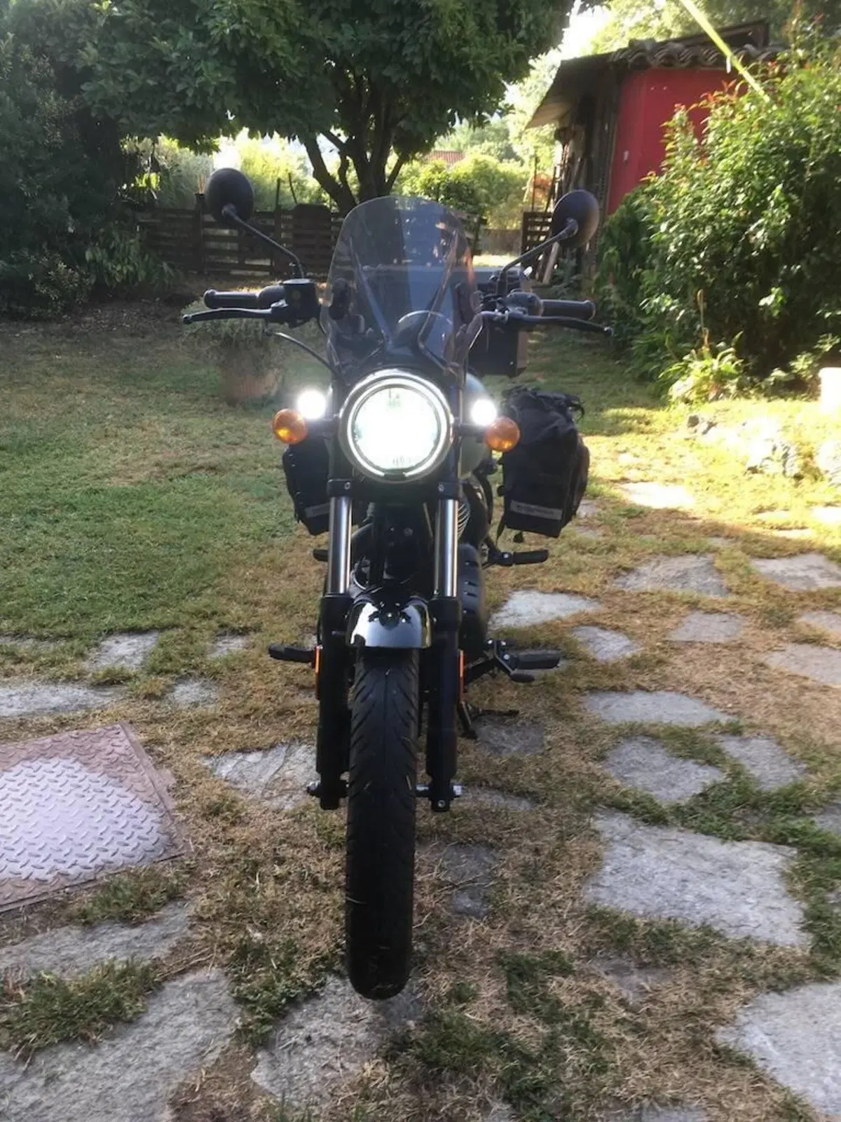 Royal Enfield Meteor 350 (2021 - 26) (2)