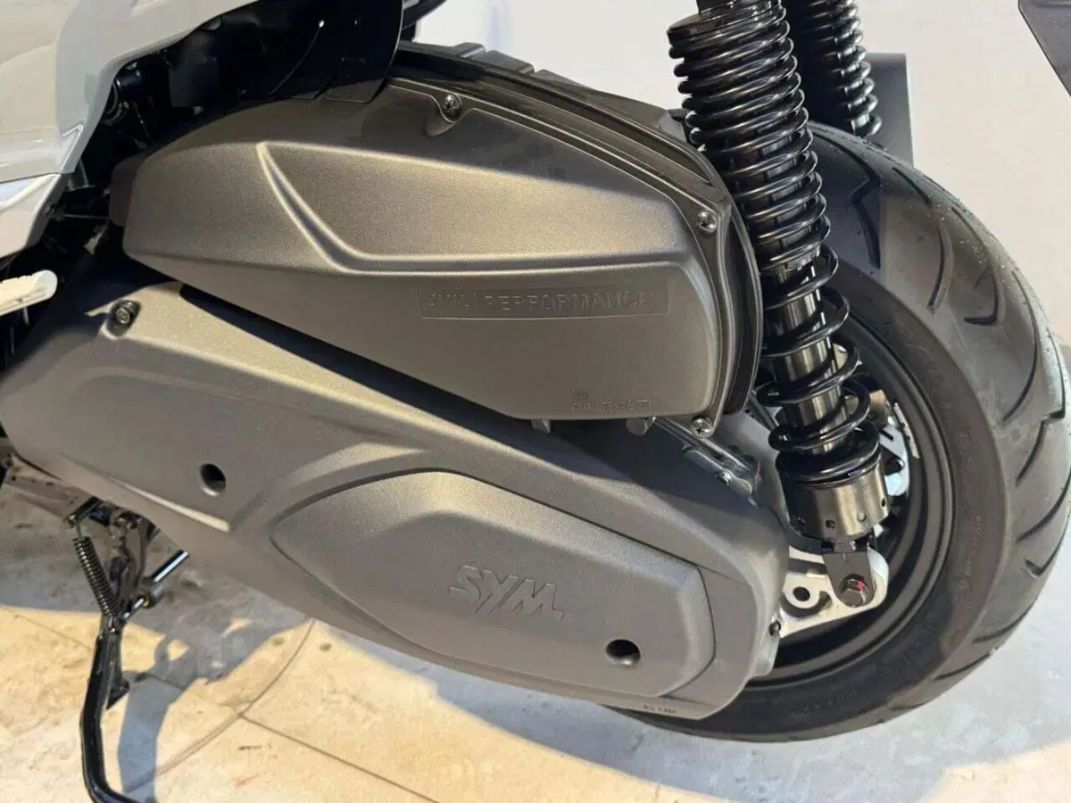Sym Maxsym 400 GT (2024 - 26) (9)