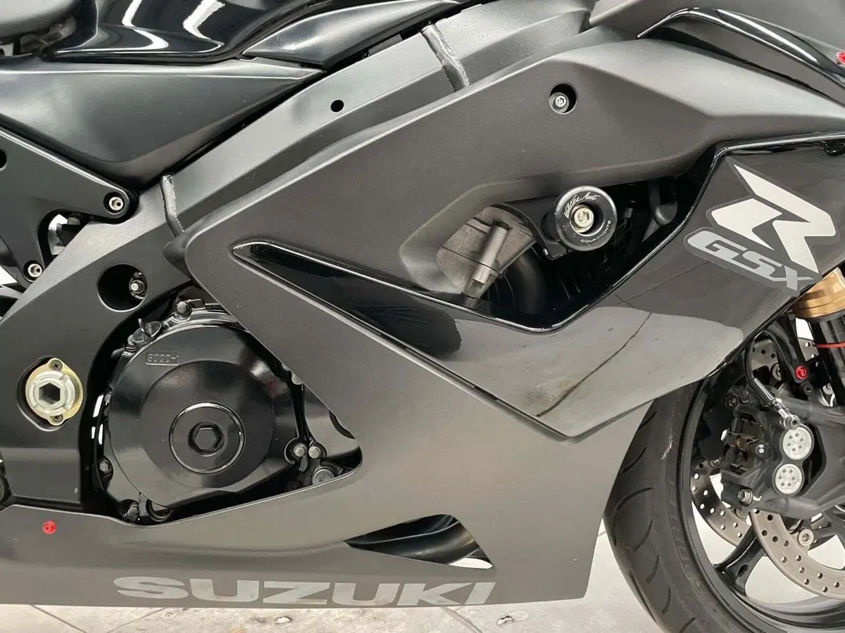 Suzuki GSX-R1000 (2005 - 06) (7)