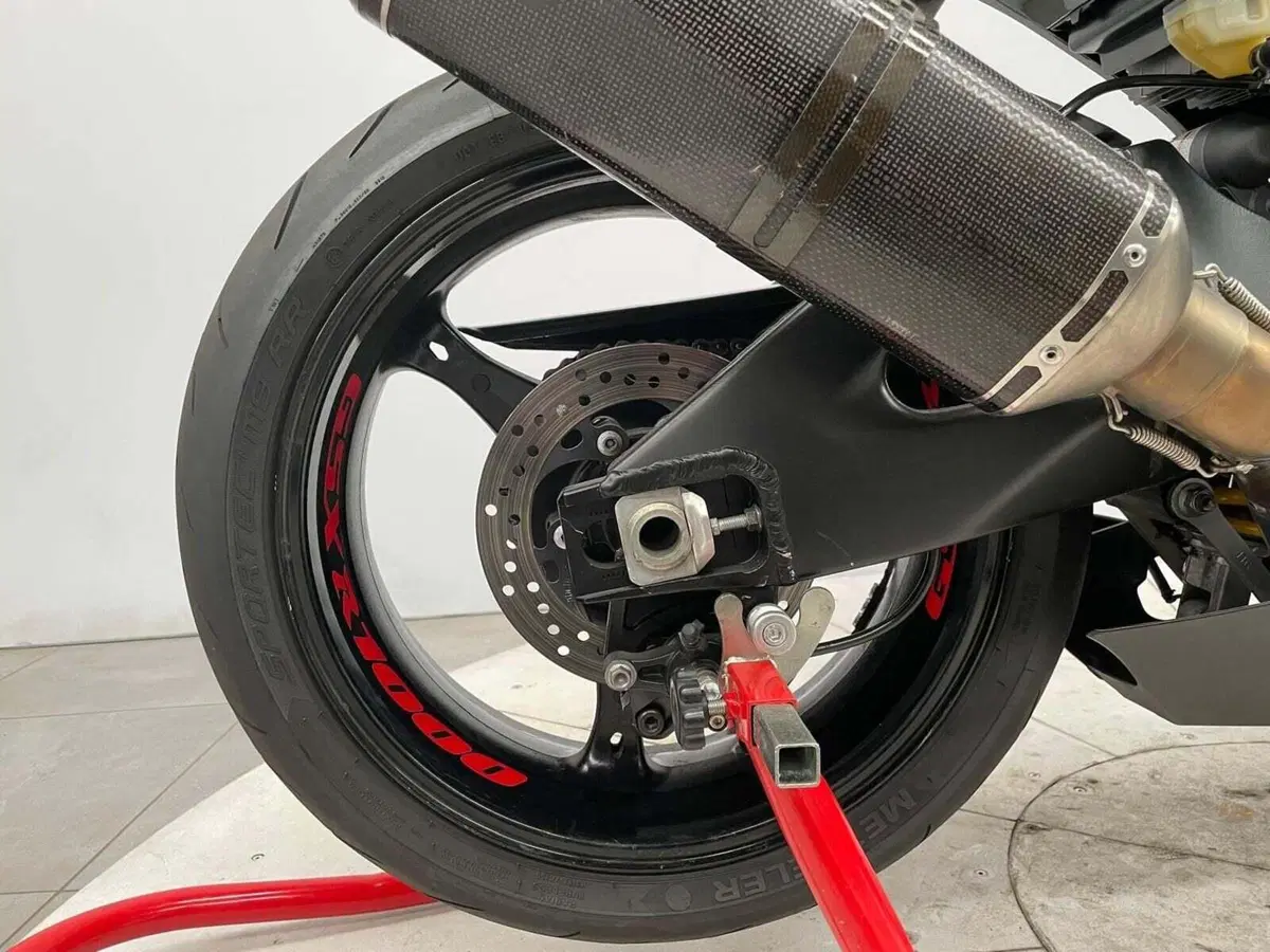 Suzuki GSX-R1000 (2005 - 06) (16)