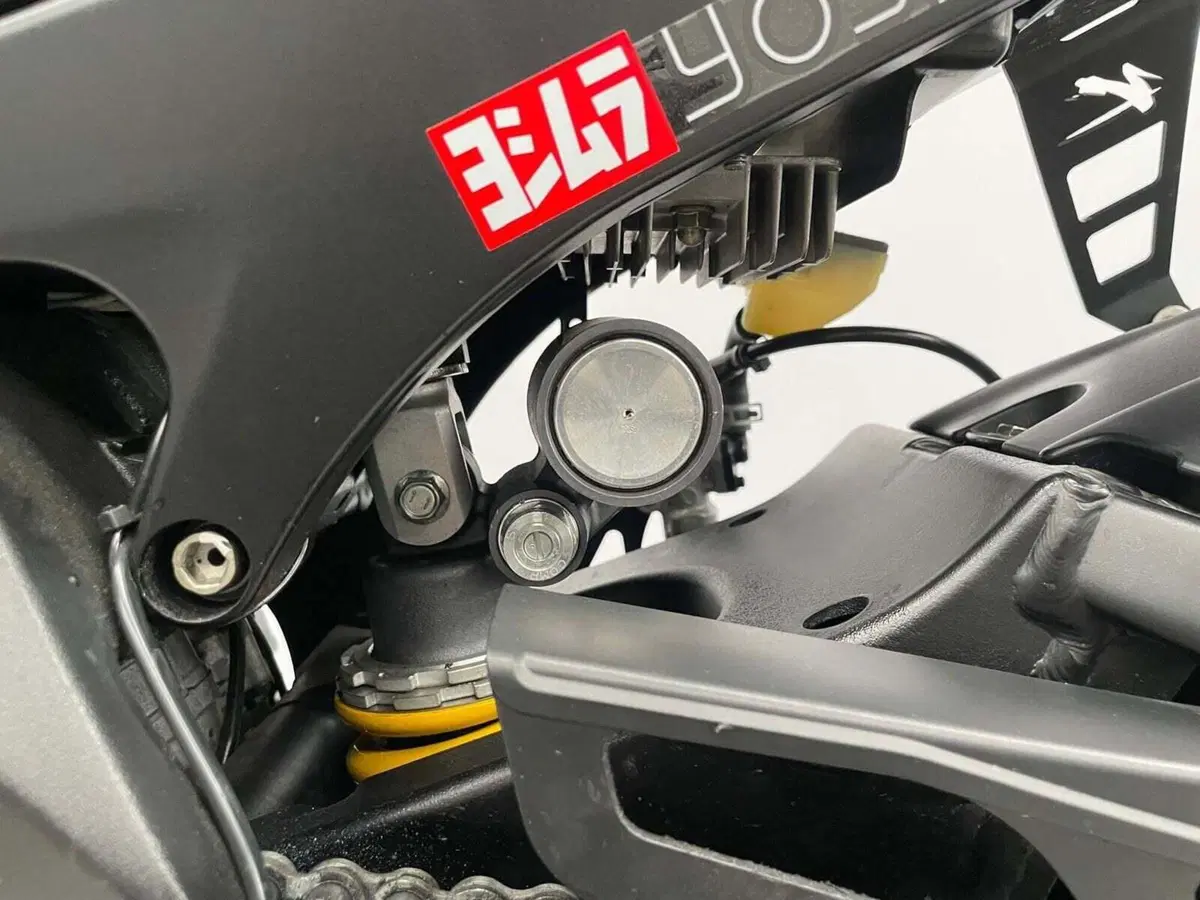 Suzuki GSX-R1000 (2005 - 06) (18)
