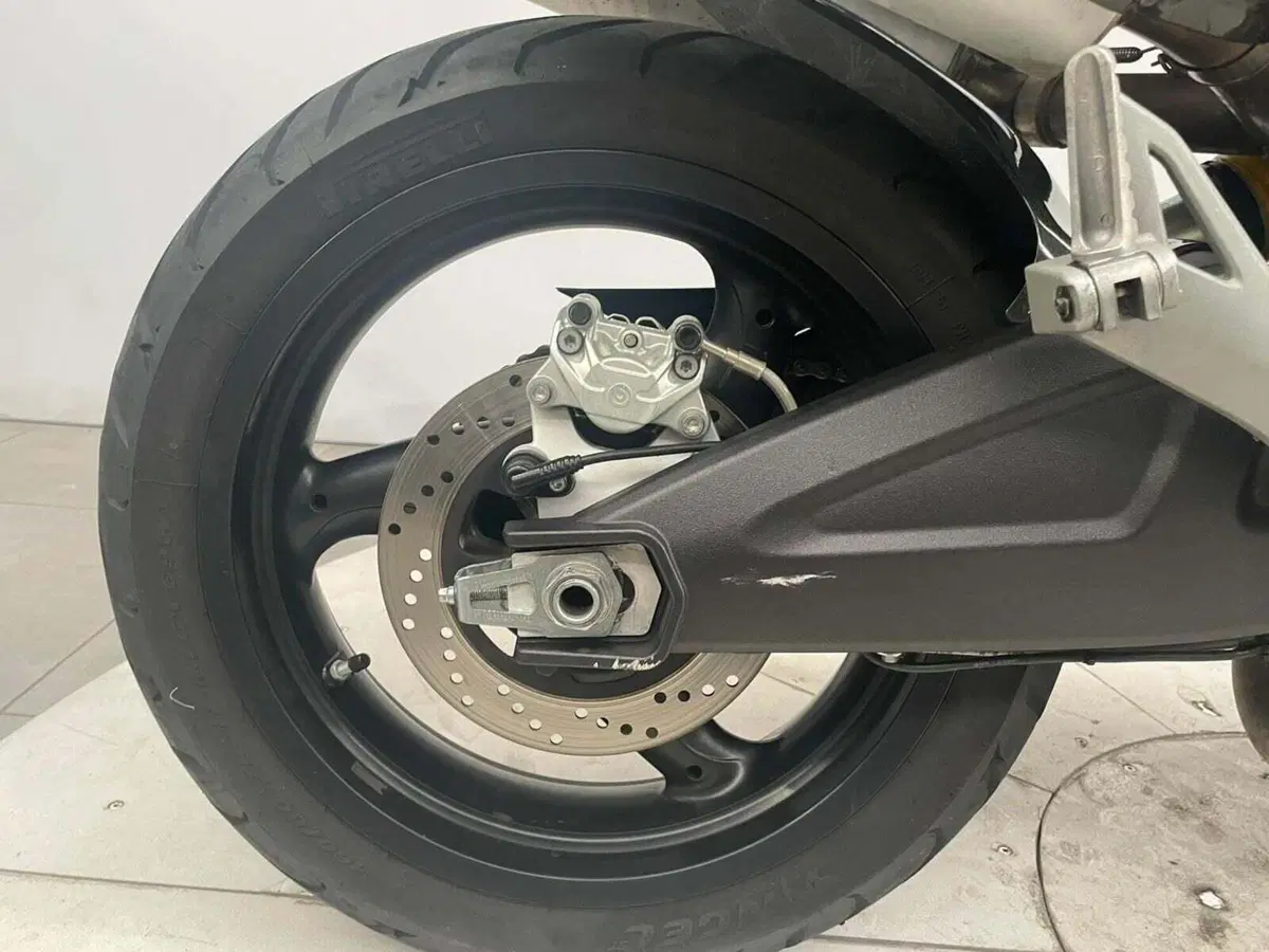 Ducati Monster 696 (2008 - 13) (13)