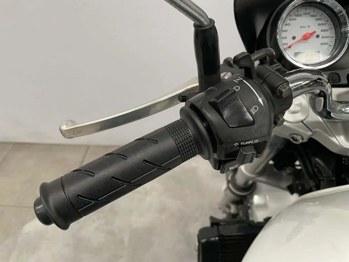 Honda Hornet 600 (2003 - 04) (7)