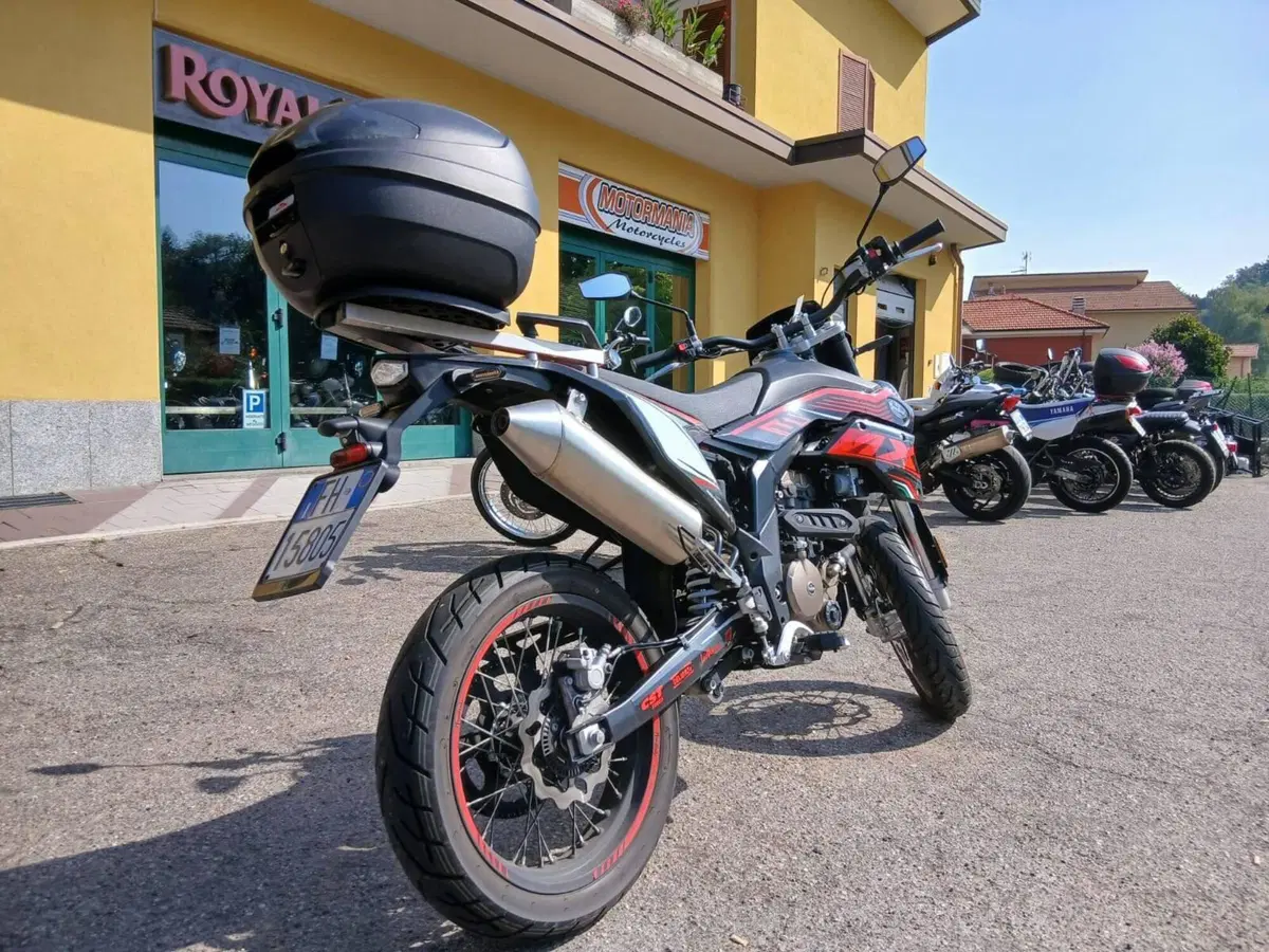 FB Mondial SMX 125 Motard (2021 - 24) (4)