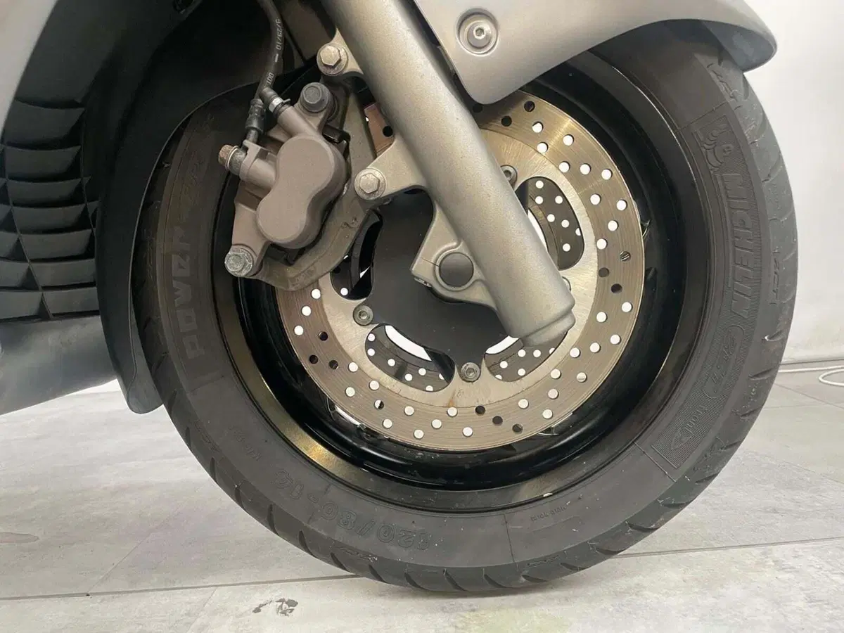 Yamaha Majesty 400 ABS (2011 - 14) (16)