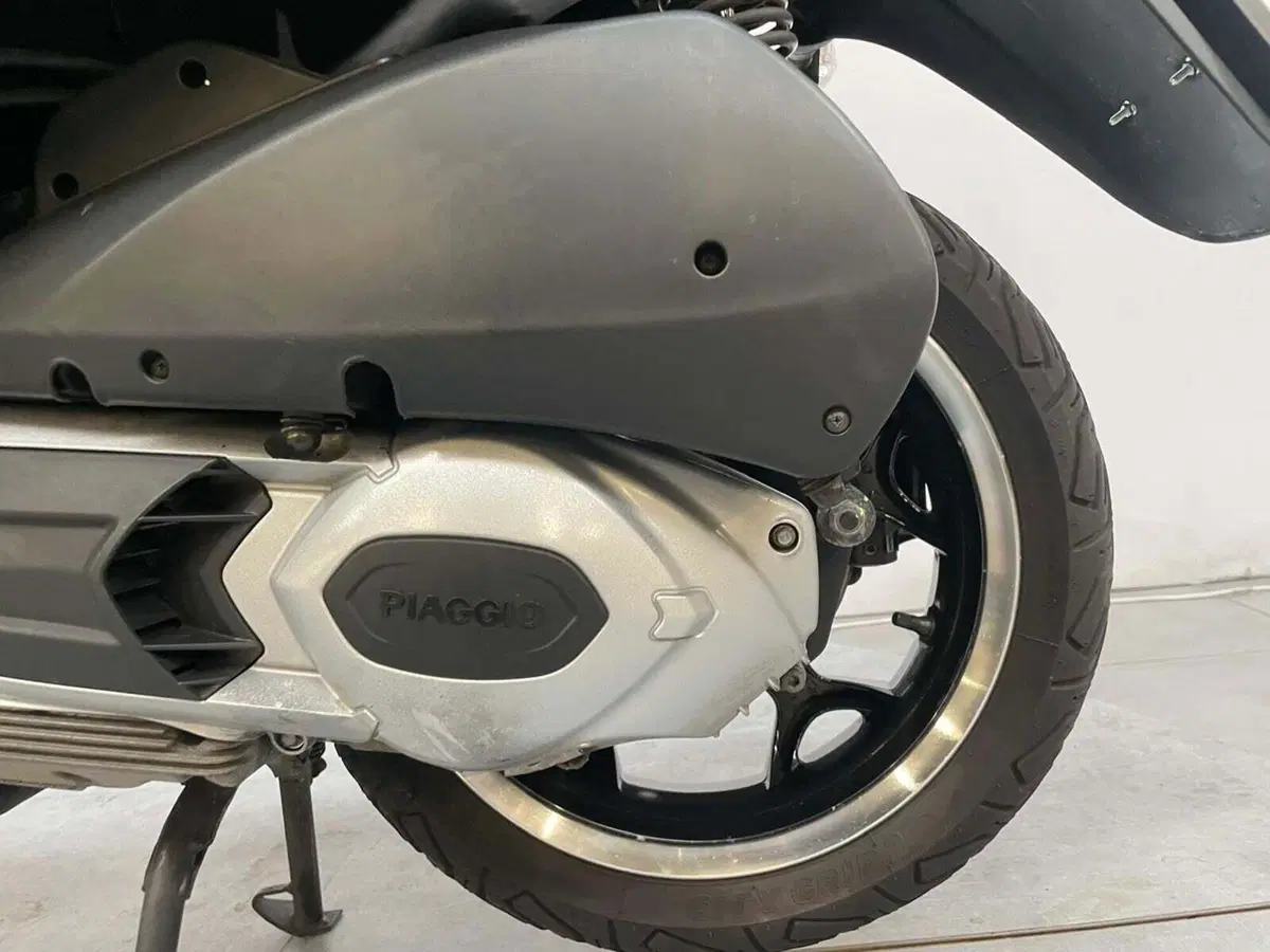 Piaggio Mp3 300 ie Sport LT ABS (2014 - 16) (8)