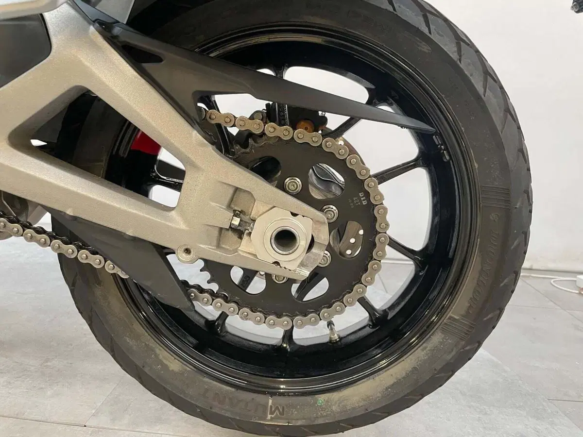 Ducati Multistrada V4 S (2021 - 24) (14)