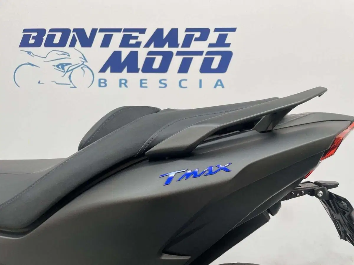 Yamaha T-Max 560 (2022 - 24) (4)