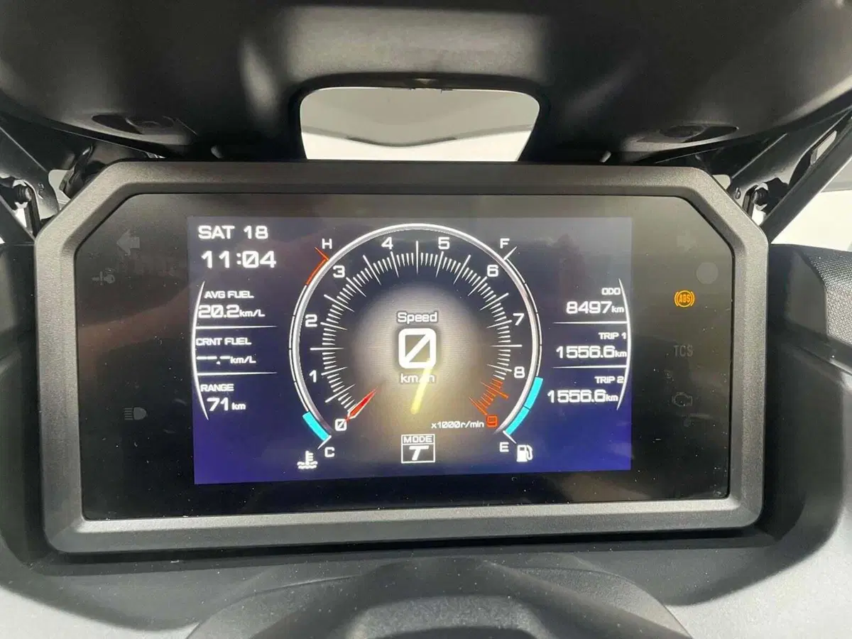 Yamaha T-Max 560 (2022 - 24) (6)