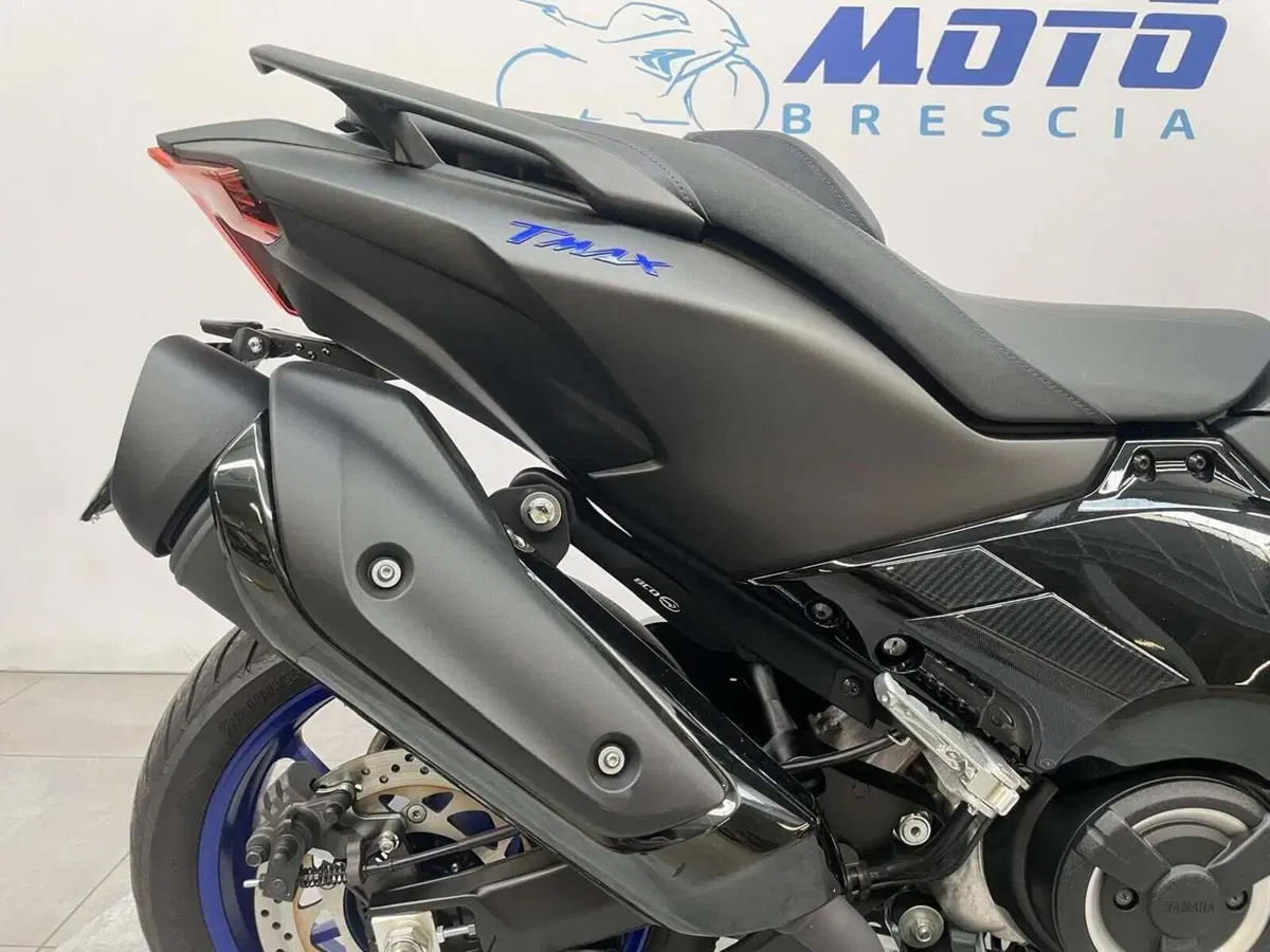 Yamaha T-Max 560 (2022 - 24) (8)