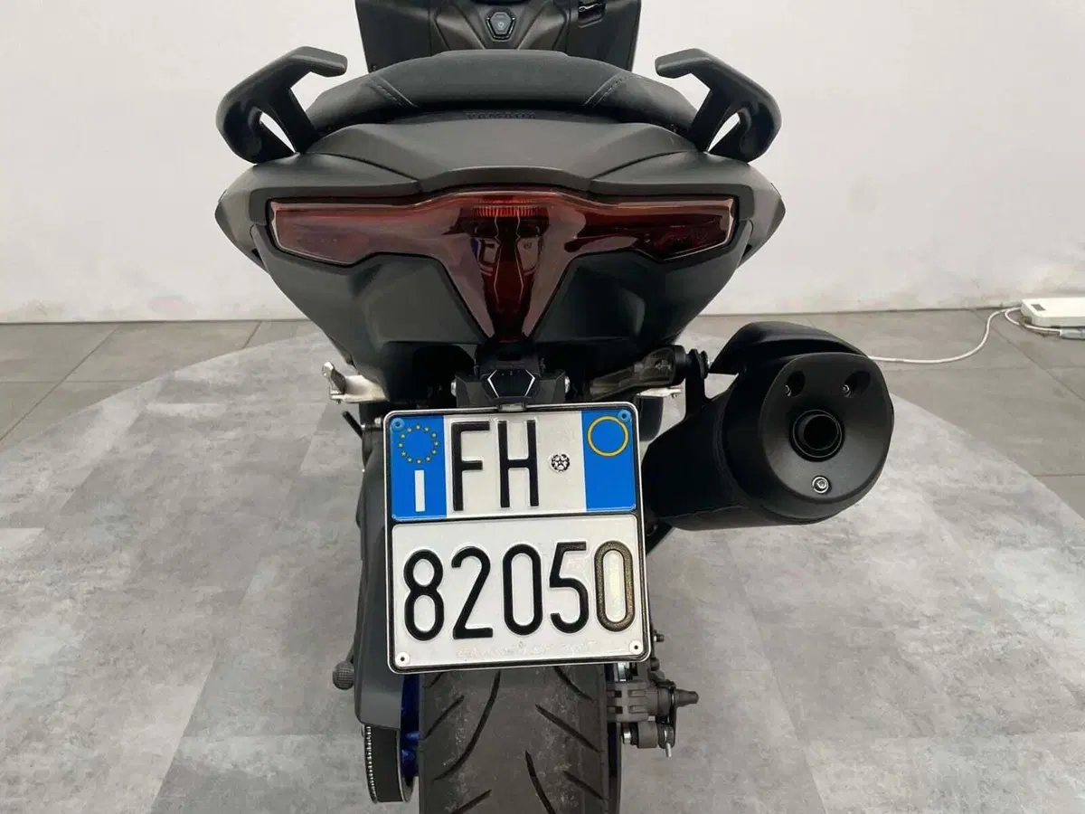 Yamaha T-Max 560 (2022 - 24) (10)