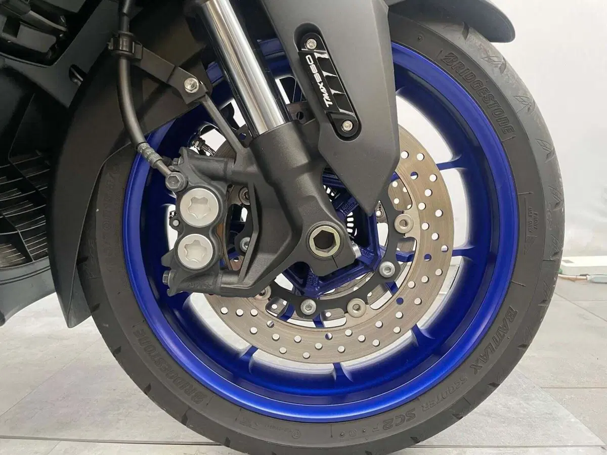 Yamaha T-Max 560 (2022 - 24) (14)