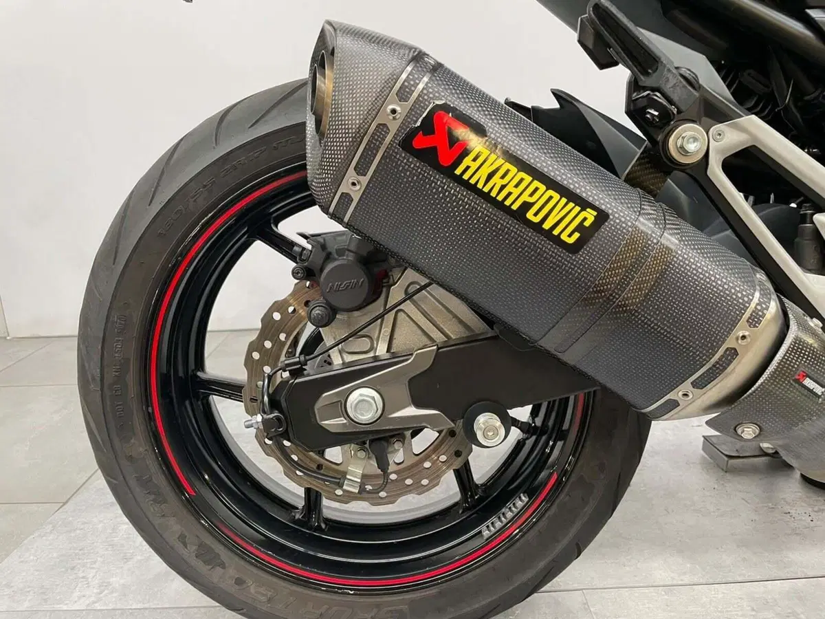 Kawasaki Z 800 Performance ABS (2013) (15)