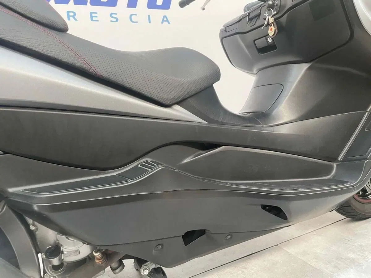 Suzuki Burgman AN 400 Lux ABS (2012 - 17) (10)