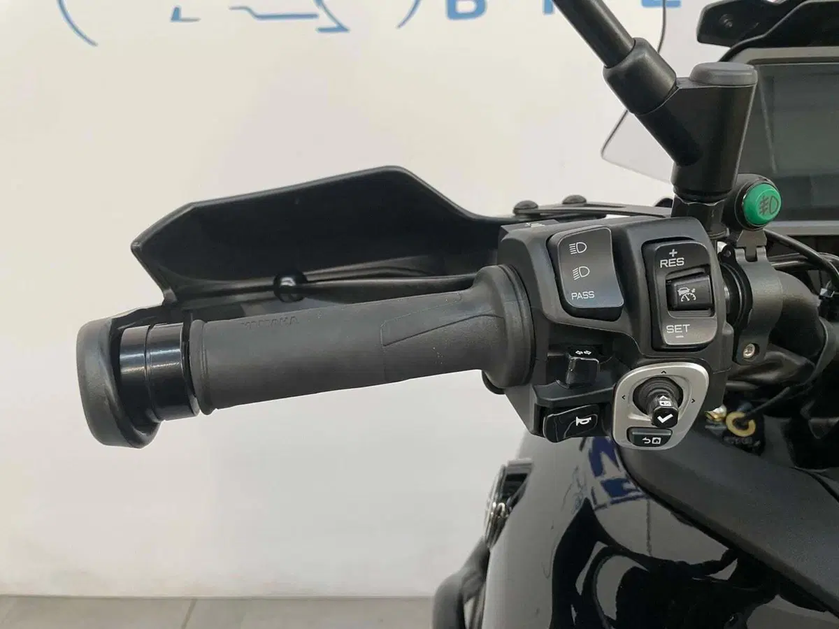Yamaha Tracer 9 GT+ (2023 - 24) (5)